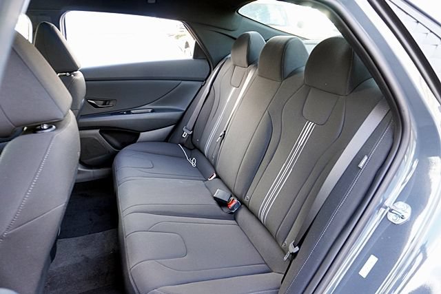 New 2026 Hyundai Elantra Sport FWD image 19