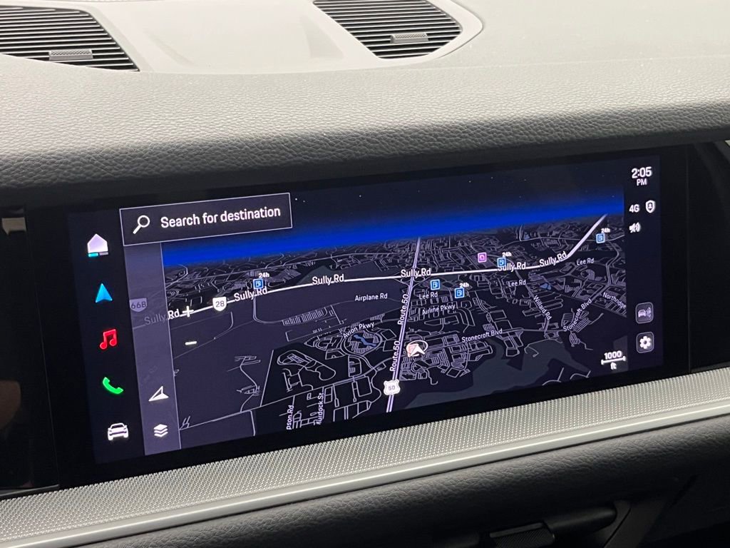 Used 2025 Porsche Cayenne image 18