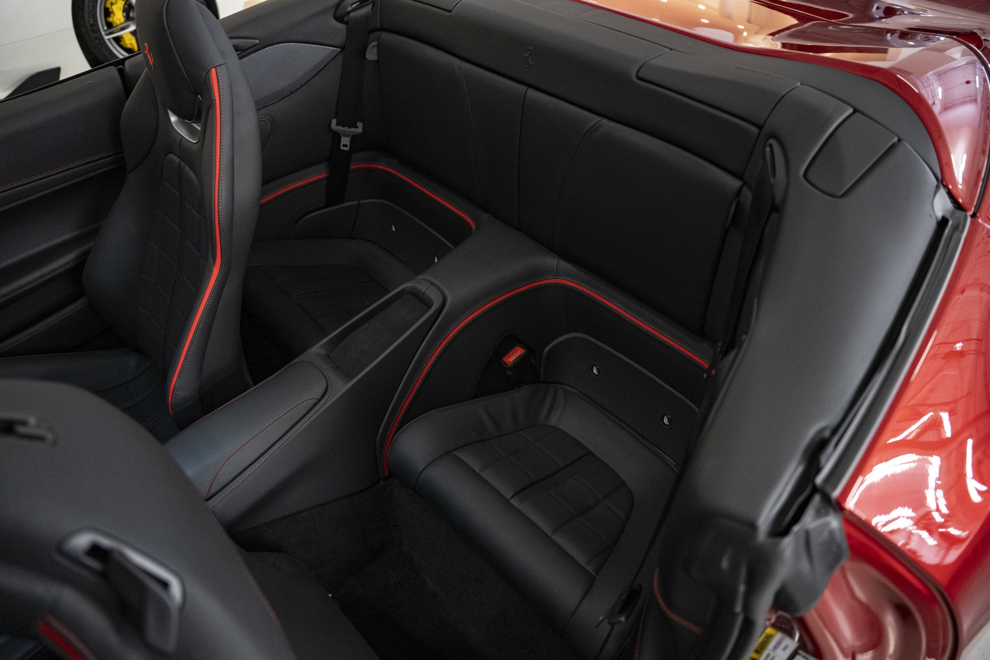 Used 2023 Ferrari Portofino M image 31