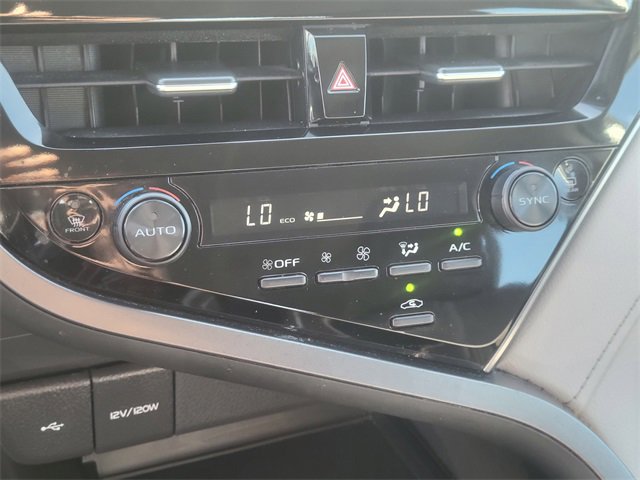 Used 2022 Toyota Camry LE image 28