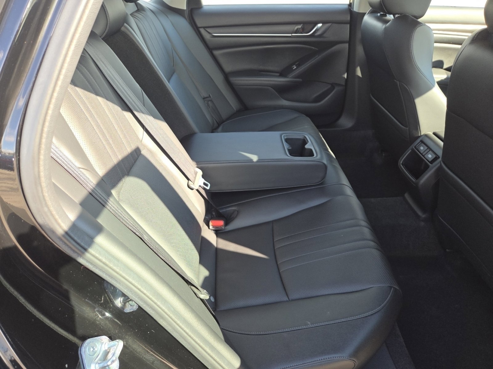 Used 2022 Honda Accord Sport Special Edition image 18