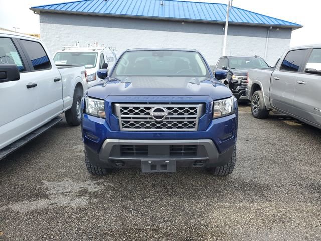 Used 2022 Nissan Frontier SV w/ Graphics Package image 2