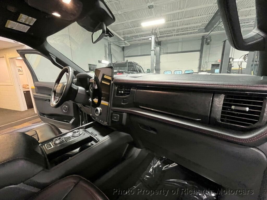 Used 2024 Ford Expedition Max Limited image 28