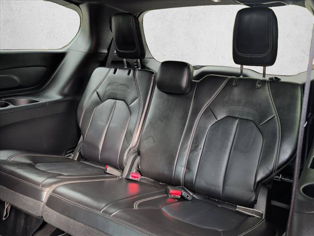 Used 2025 Chrysler Pacifica Select FWD image 22
