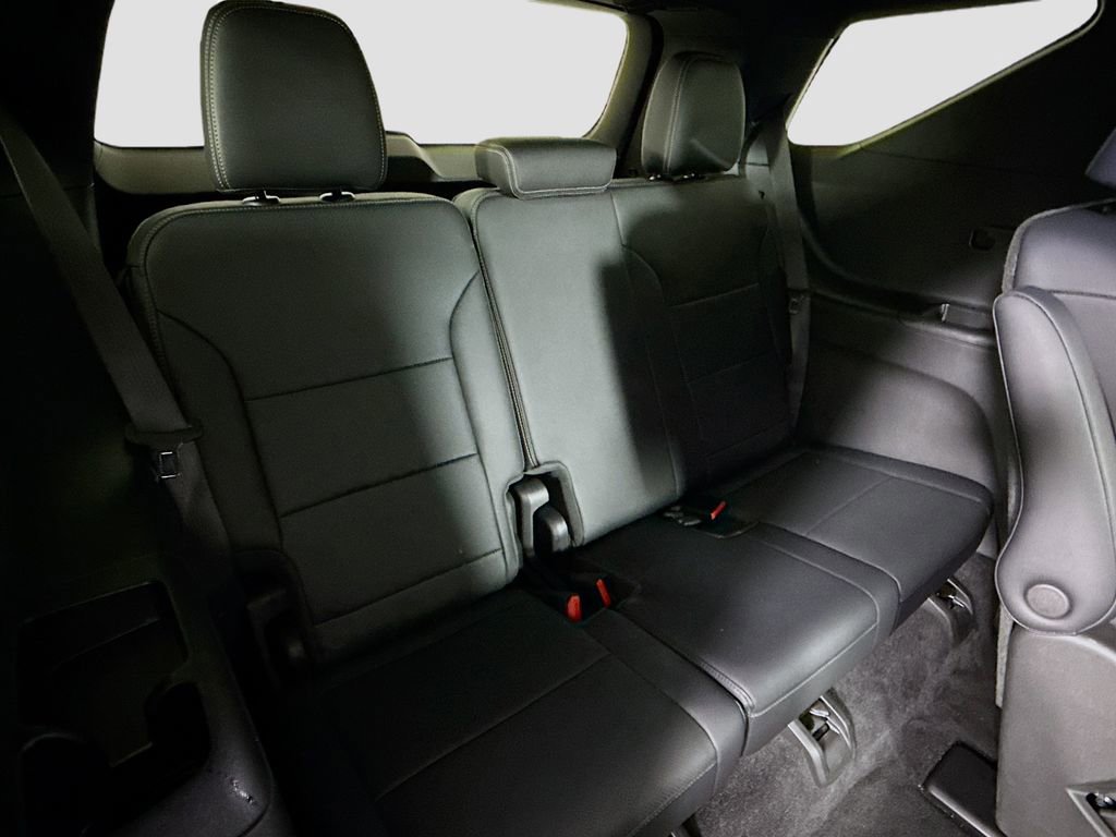 Certified 2025 Chevrolet Traverse High Country w/ LPO, Floor Liner Package image 27