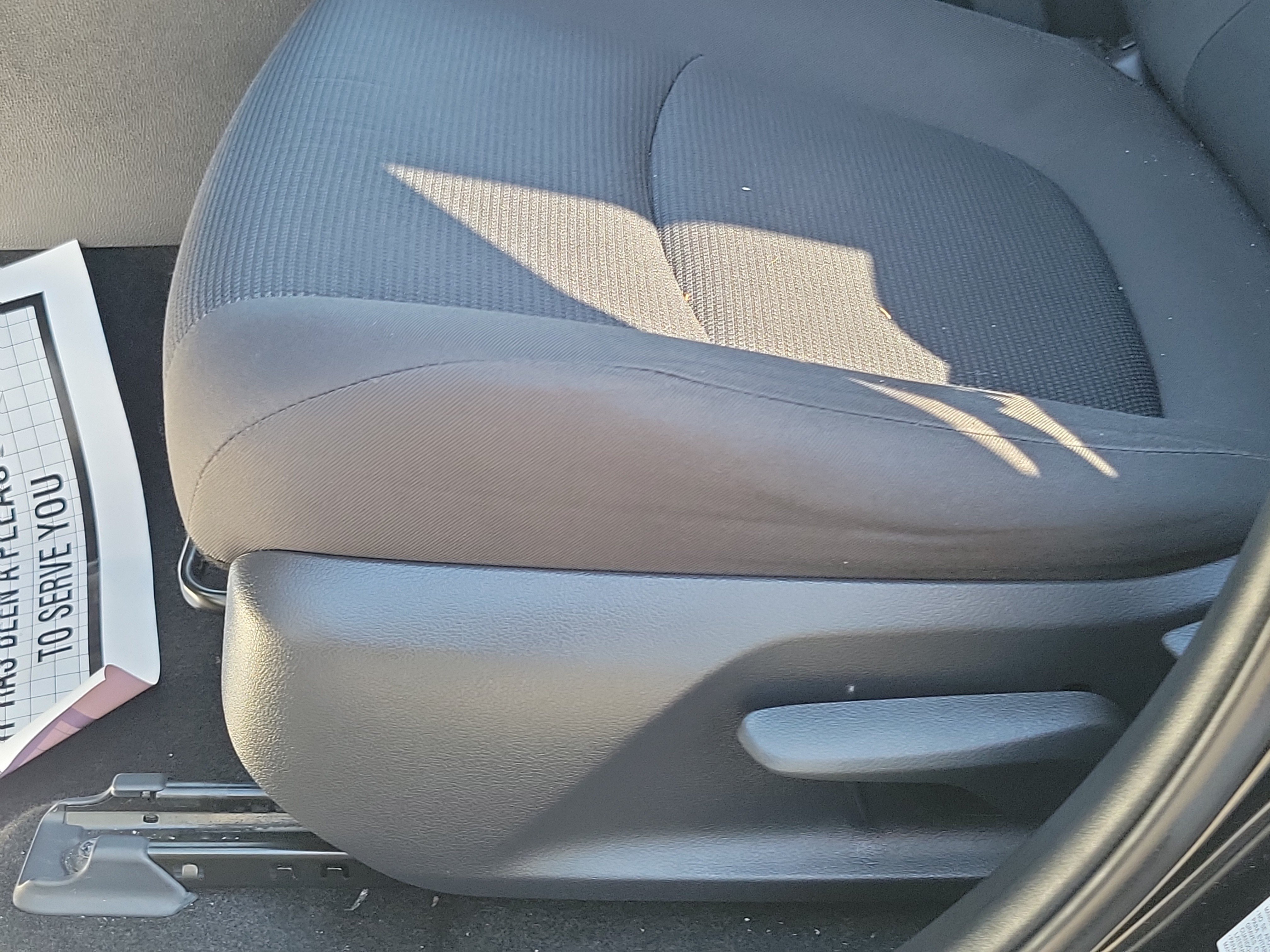 Used 2019 Toyota RAV4 LE w/ Carpet Mat Package FWD image 18