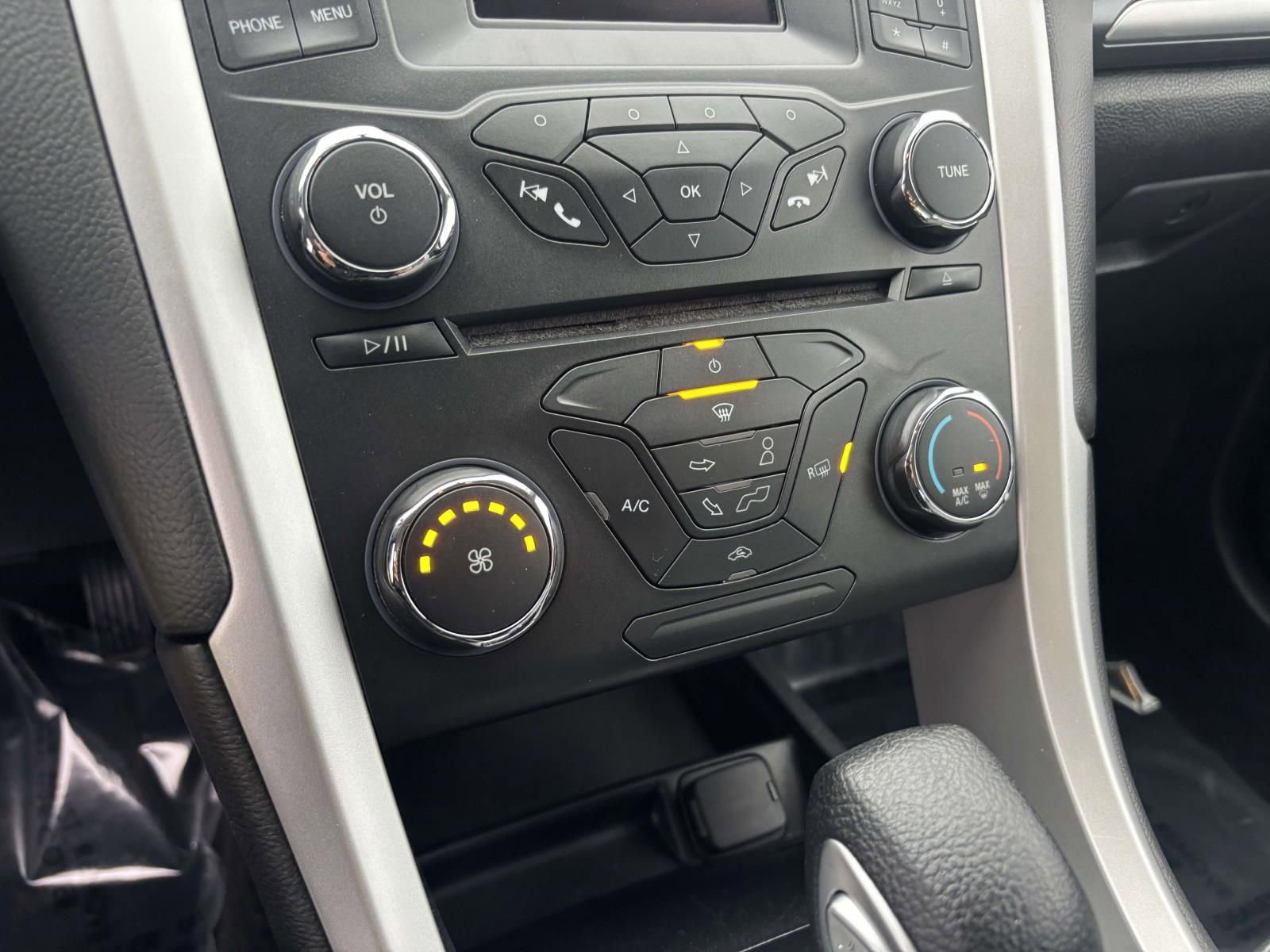 Used 2014 Ford Fusion S image 23