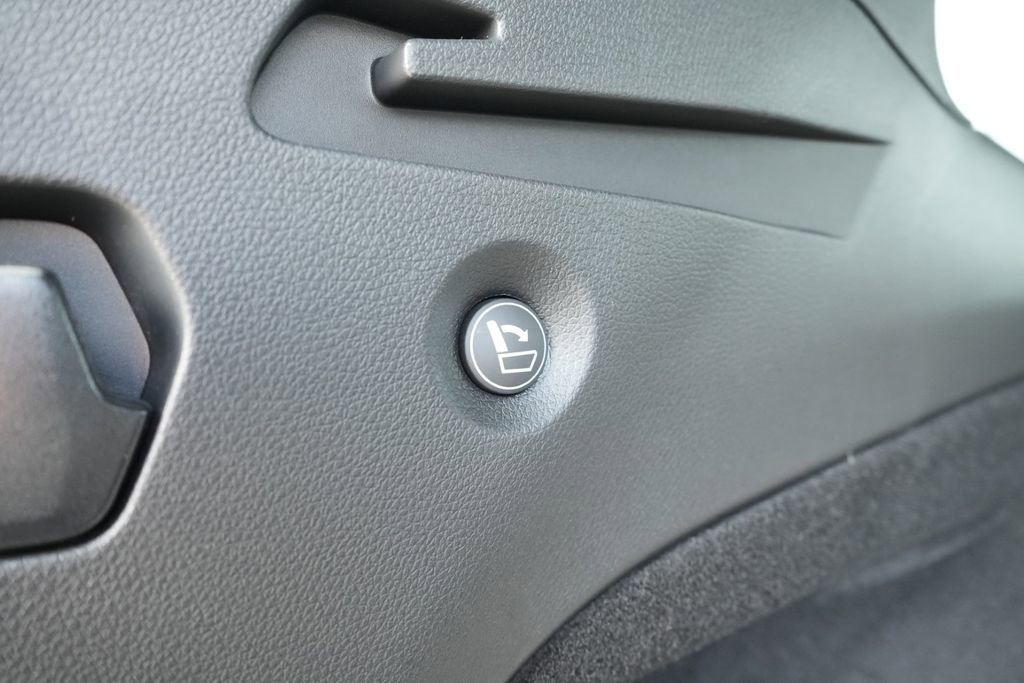 Used 2024 Honda Passport EX-L image 12