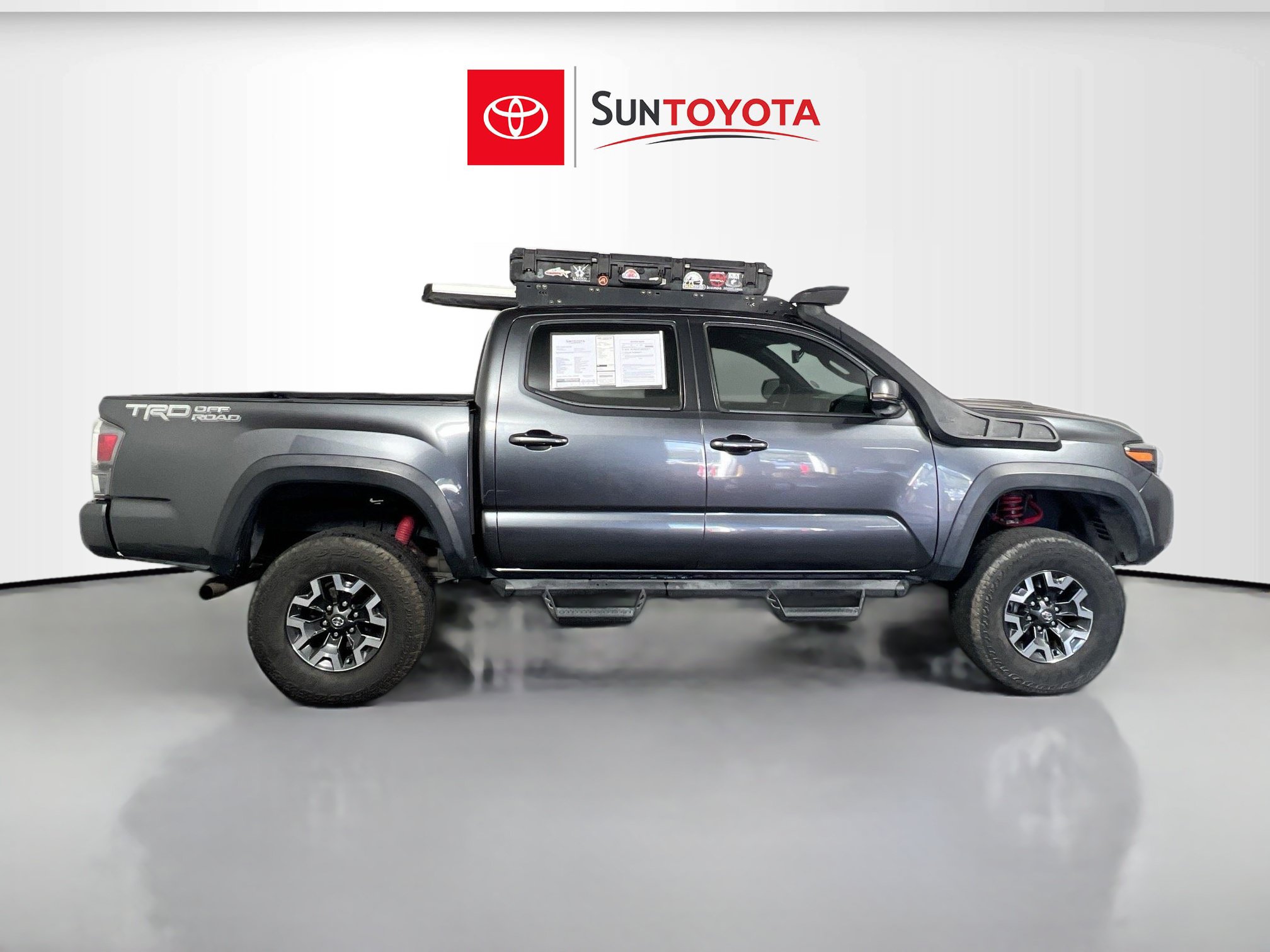 Used 2022 Toyota Tacoma TRD Off-Road RWD image 2