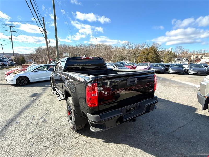 Used 2022 Chevrolet Colorado LT w/ Redline Special Edition image 3