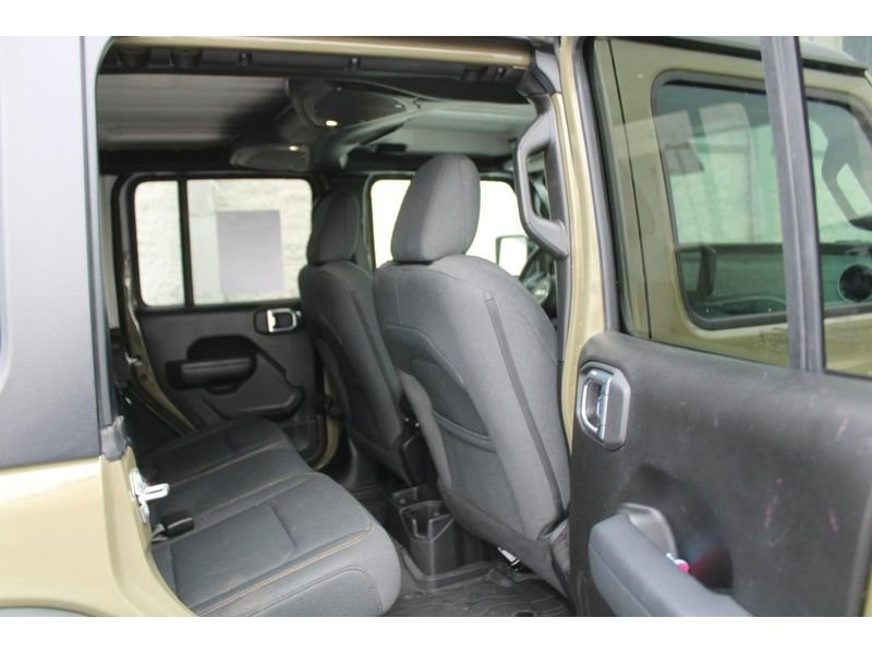 Used 2025 Jeep Wrangler Unlimited Sport AWD/4WD image 12