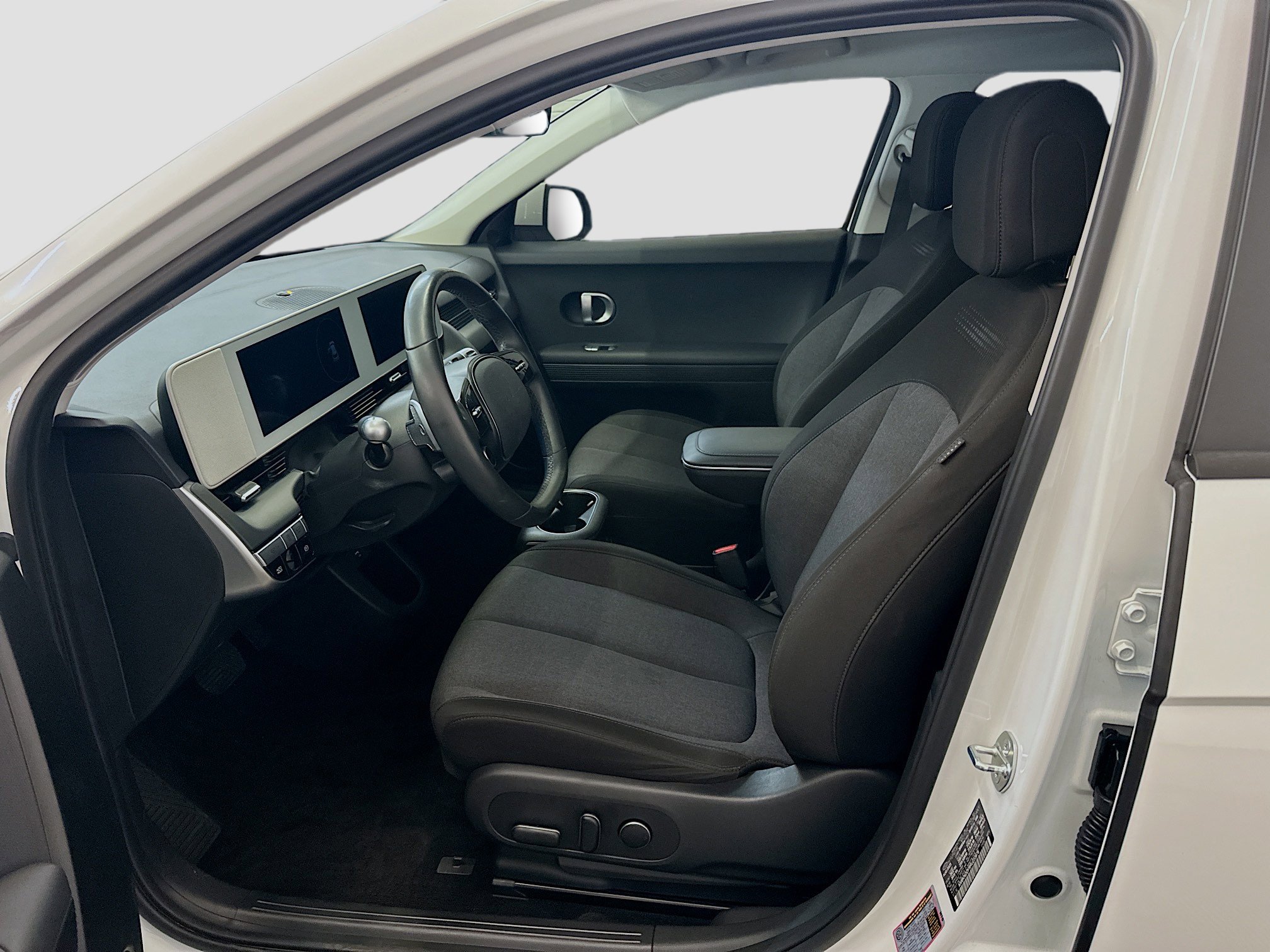 Used 2024 Hyundai Ioniq 5 SEL image 13