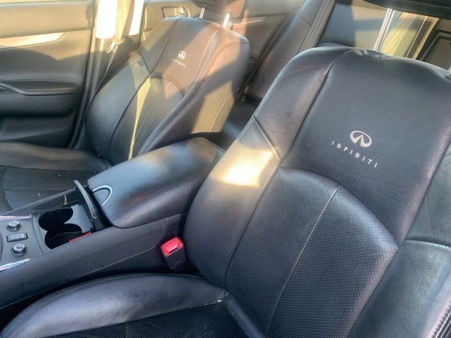 Used 2011 INFINITI G37 x w/ Premium Pkg image 11