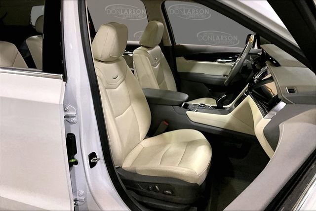 Used 2024 Cadillac XT6 Premium Luxury w/ LPO, Floor Liner Package AWD/4WD image 15