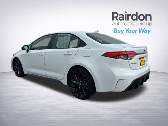 Used 2023 Toyota Corolla SE w/ SE Premium Package image 6