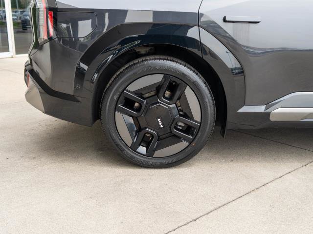 Certified 2024 Kia EV9 GT-Line AWD/4WD image 40