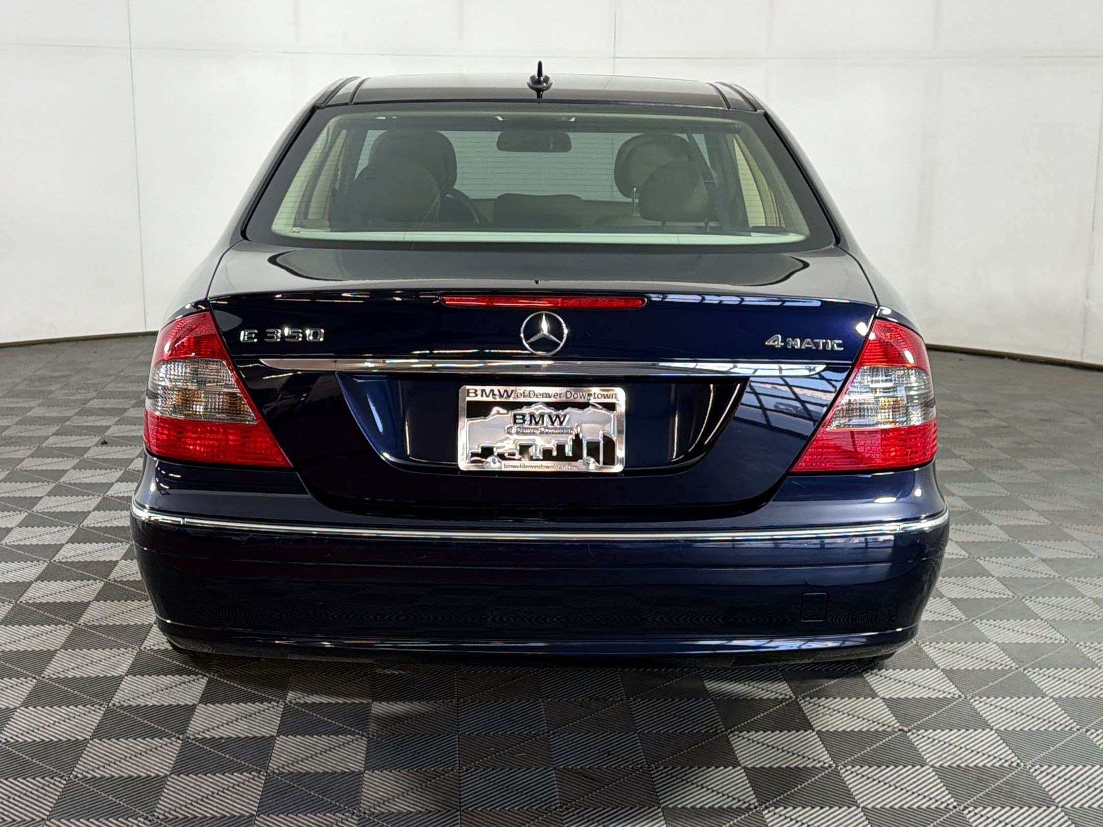 Used 2009 Mercedes-Benz E 350 4MATIC Sedan image 10