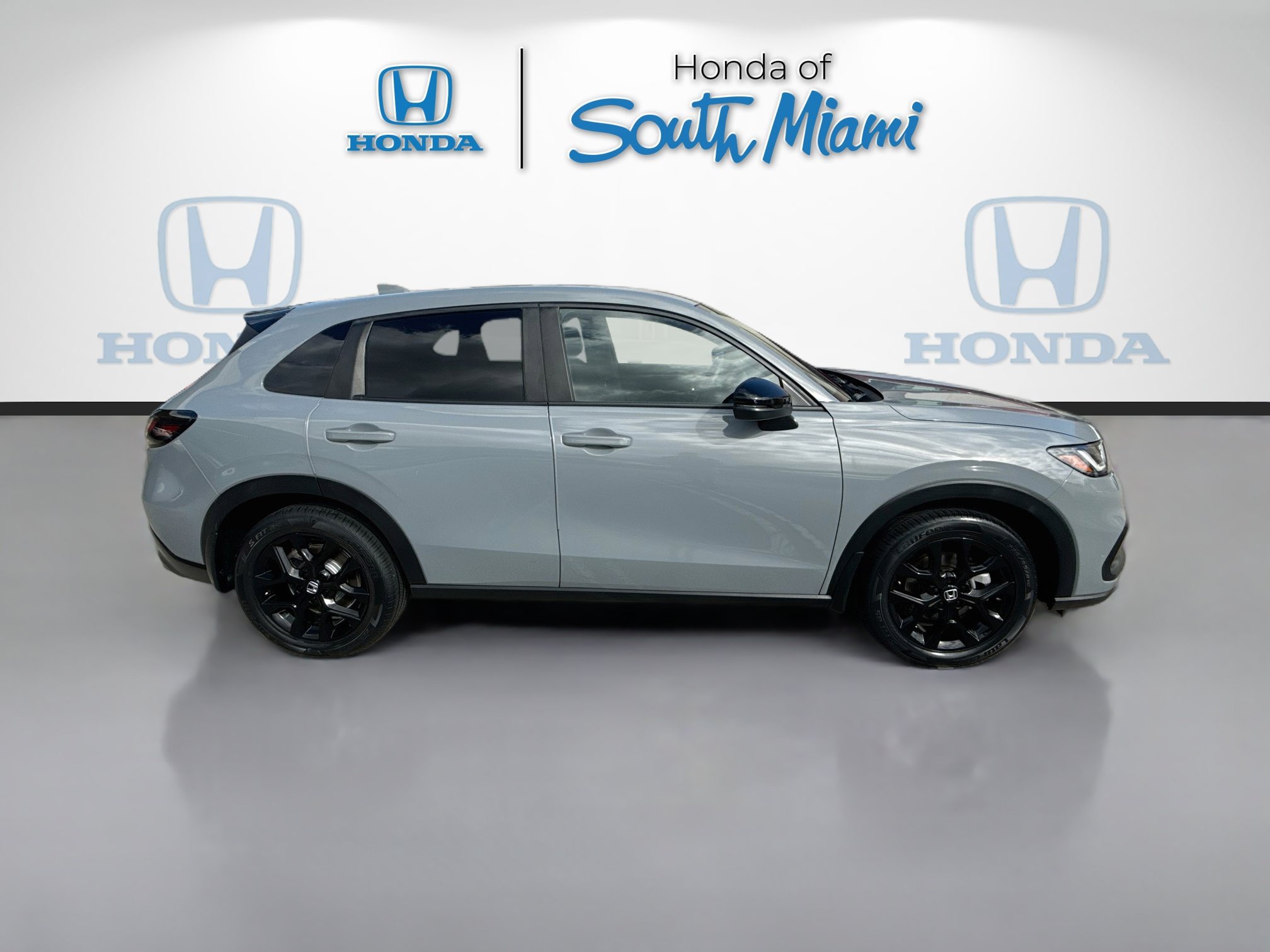 Used 2024 Honda HR-V Sport image 8