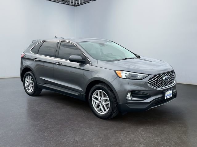 Used 2023 Ford Edge SEL w/ Convenience Package image 7