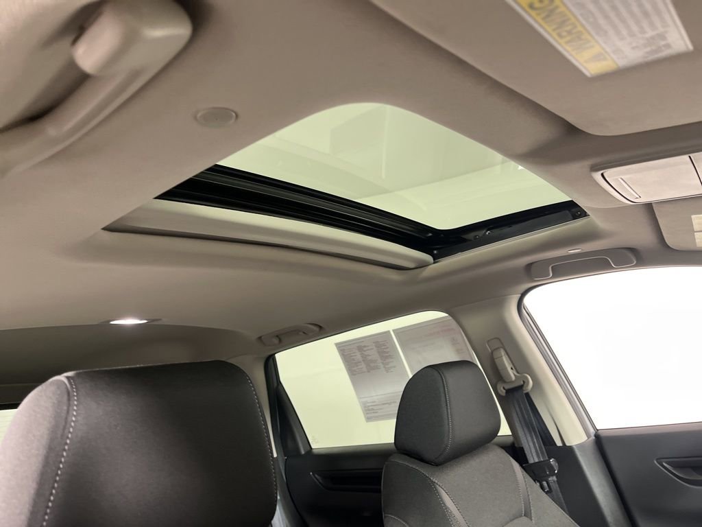 Used 2025 Honda CR-V EX image 5