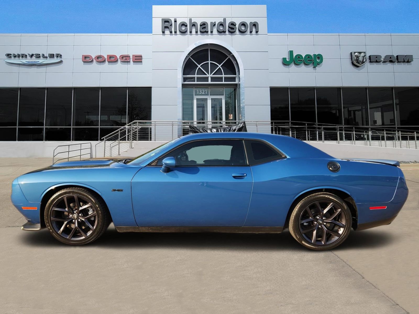 Certified 2023 Dodge Challenger R/T w/ Blacktop Package image 3
