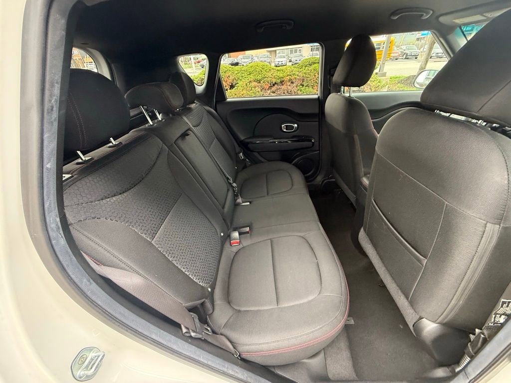 Used 2016 Kia Soul + w/ Soulful Package FWD image 35