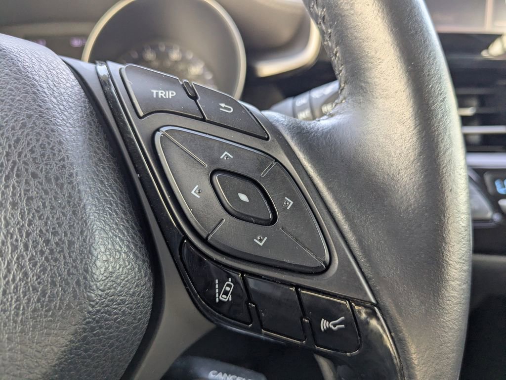 Used 2020 Toyota C-HR Limited image 24