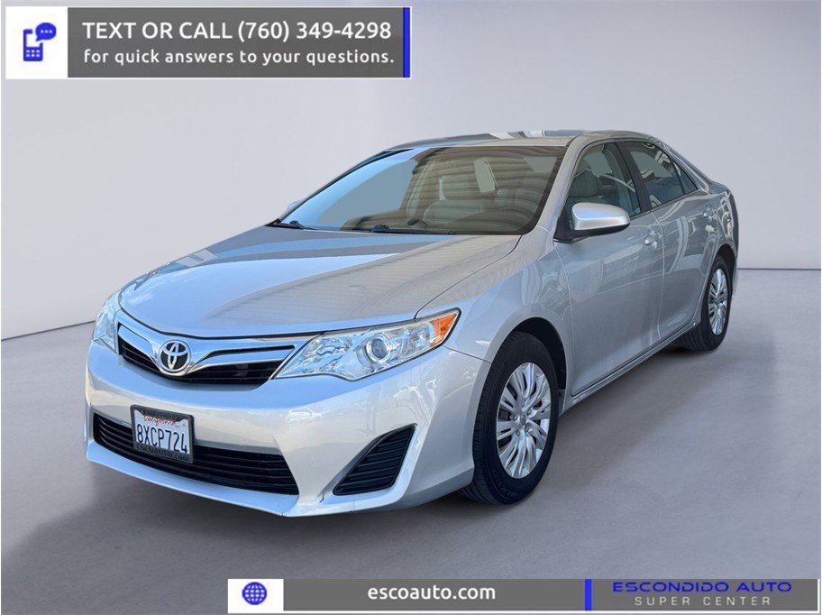 Used 2012 Toyota Camry LE FWD image 1