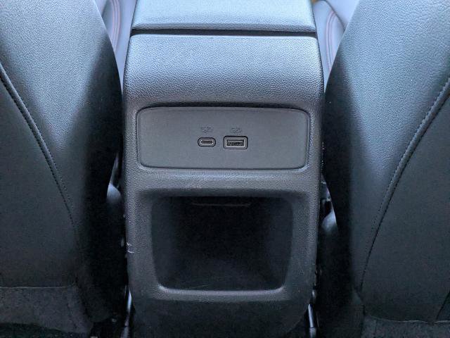 Used 2024 Chevrolet Trax RS w/ Sunroof Package image 14