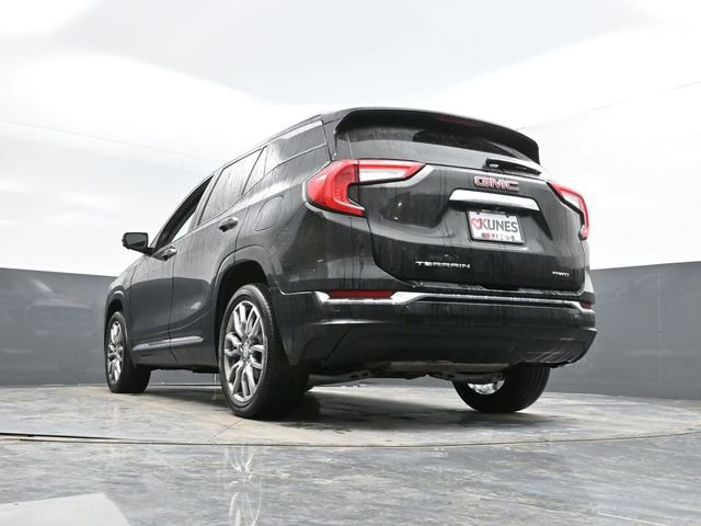 Used 2023 GMC Terrain Denali w/ Denali Premium Package image 53