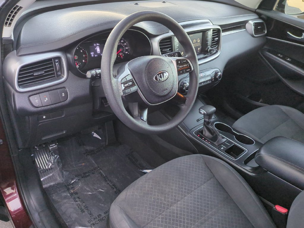 Used 2019 Kia Sorento FWD image 11