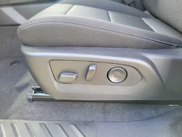 New 2026 Chevrolet Colorado W/T w/ WT Custom Package RWD image 21