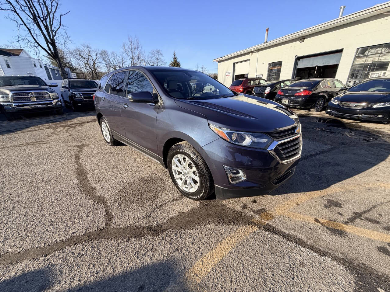 Used 2018 Chevrolet Equinox LT FWD image 5