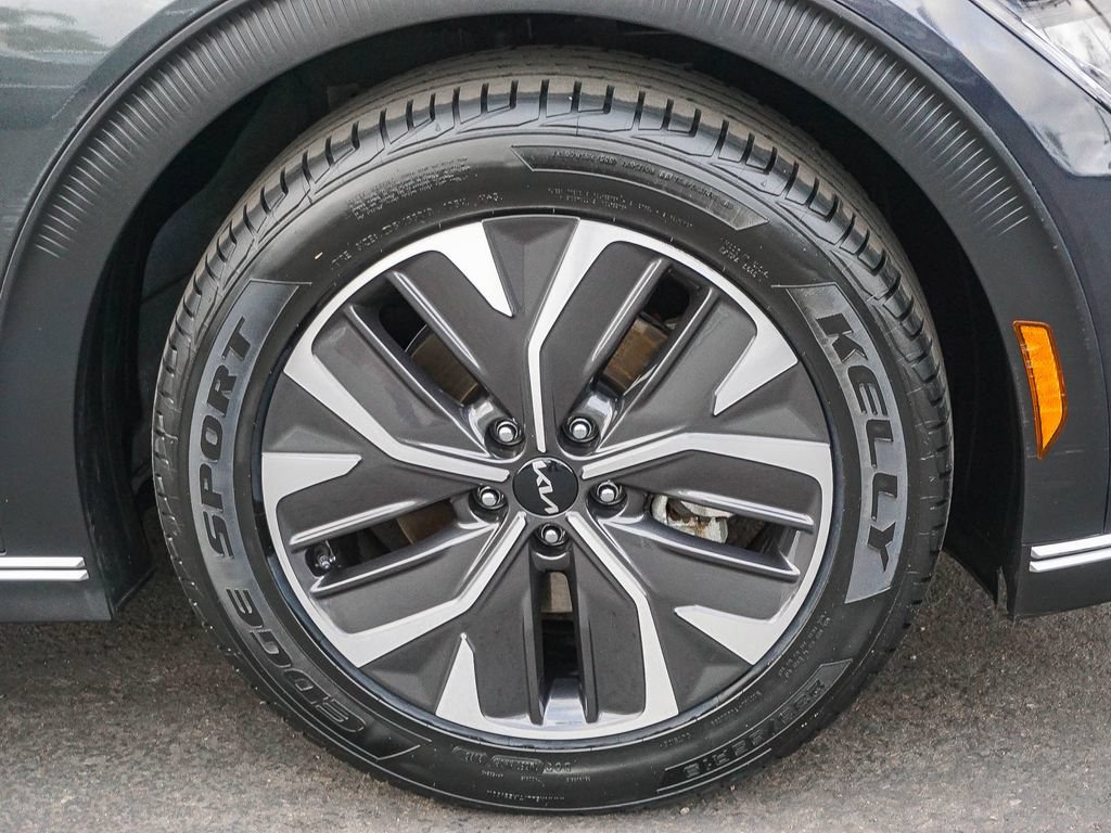 Certified 2024 Kia EV6 Light RWD image 35
