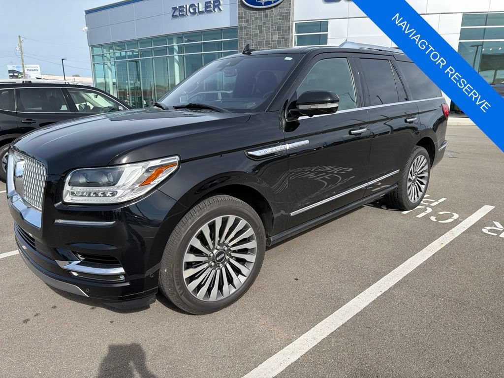 Used 2018 Lincoln Navigator Reserve w/ Technology Package AWD/4WD image 4