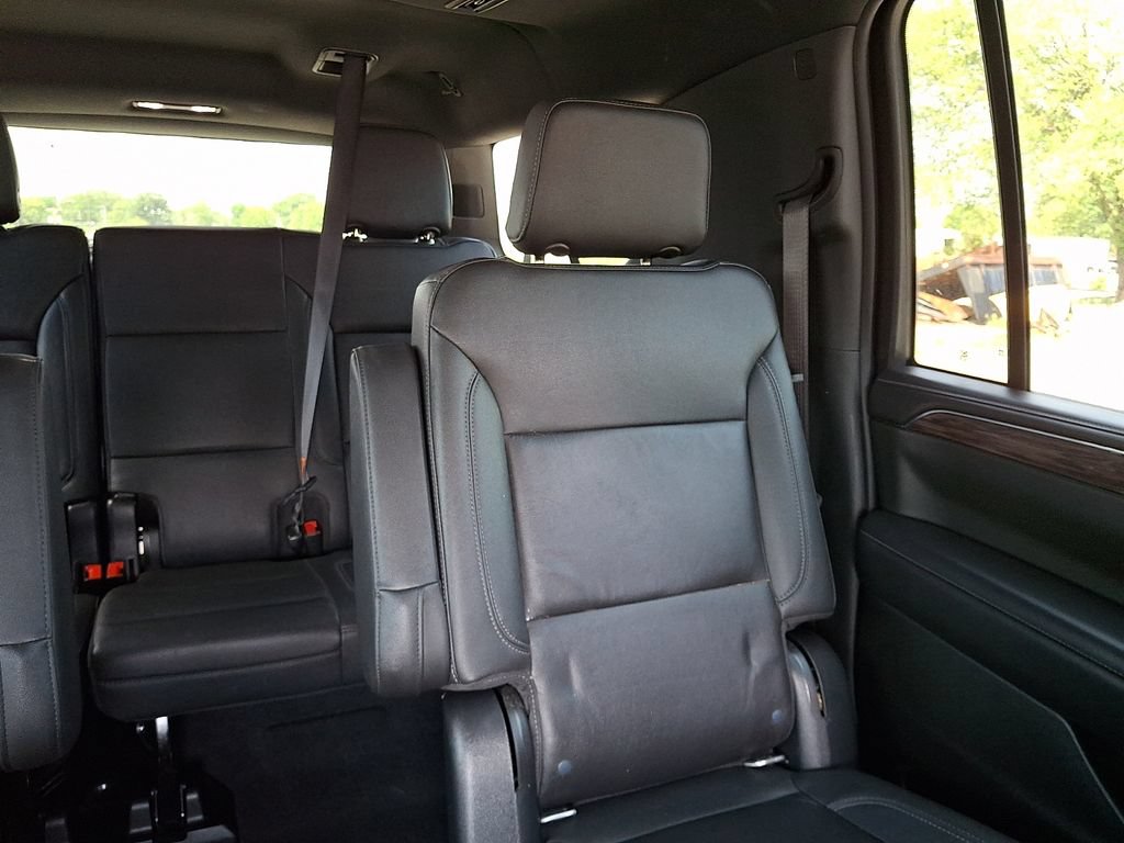 Used 2022 Chevrolet Suburban Z71 w/ Luxury Package AWD/4WD image 21