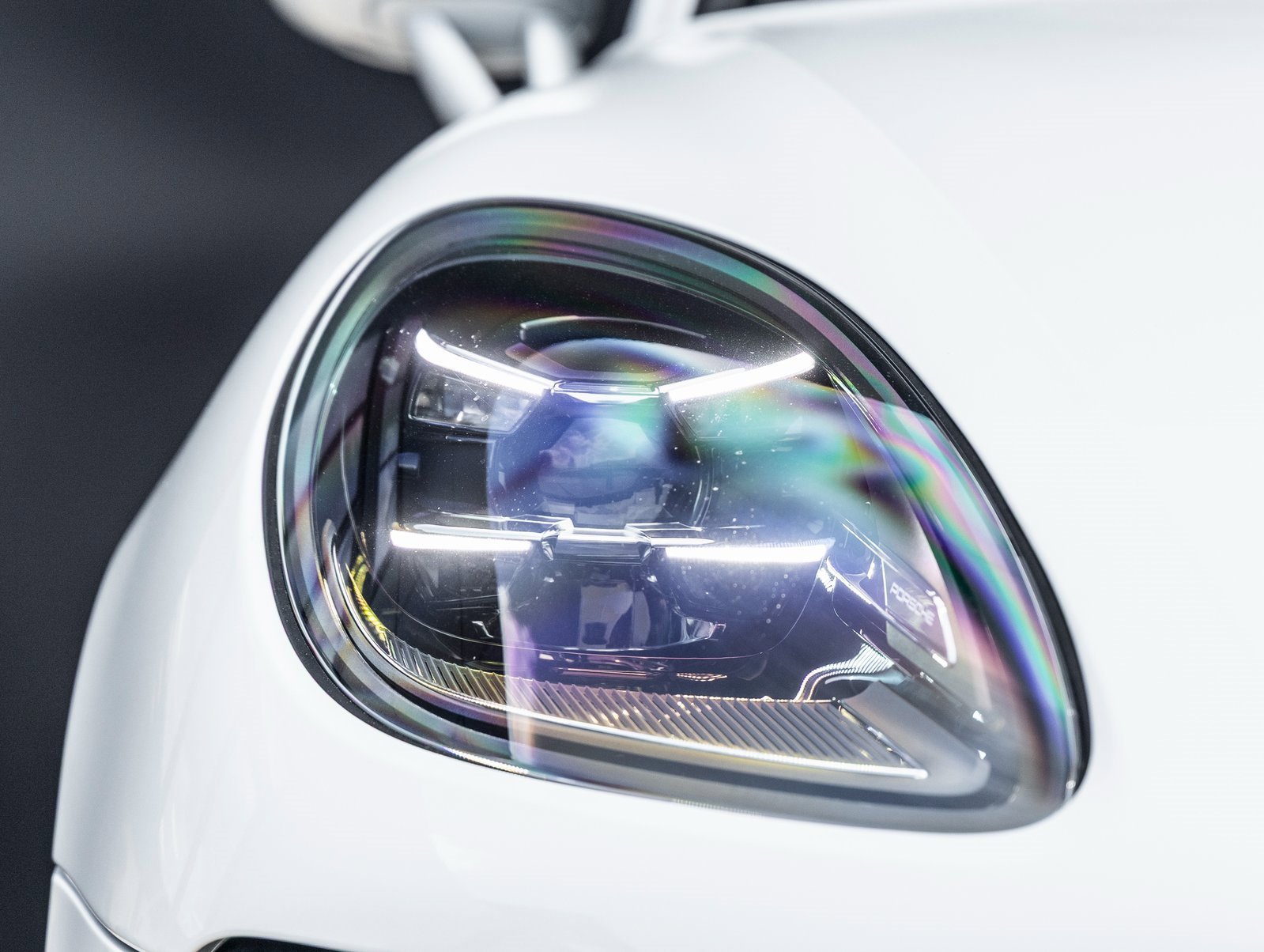 Used 2025 Porsche Macan image 16