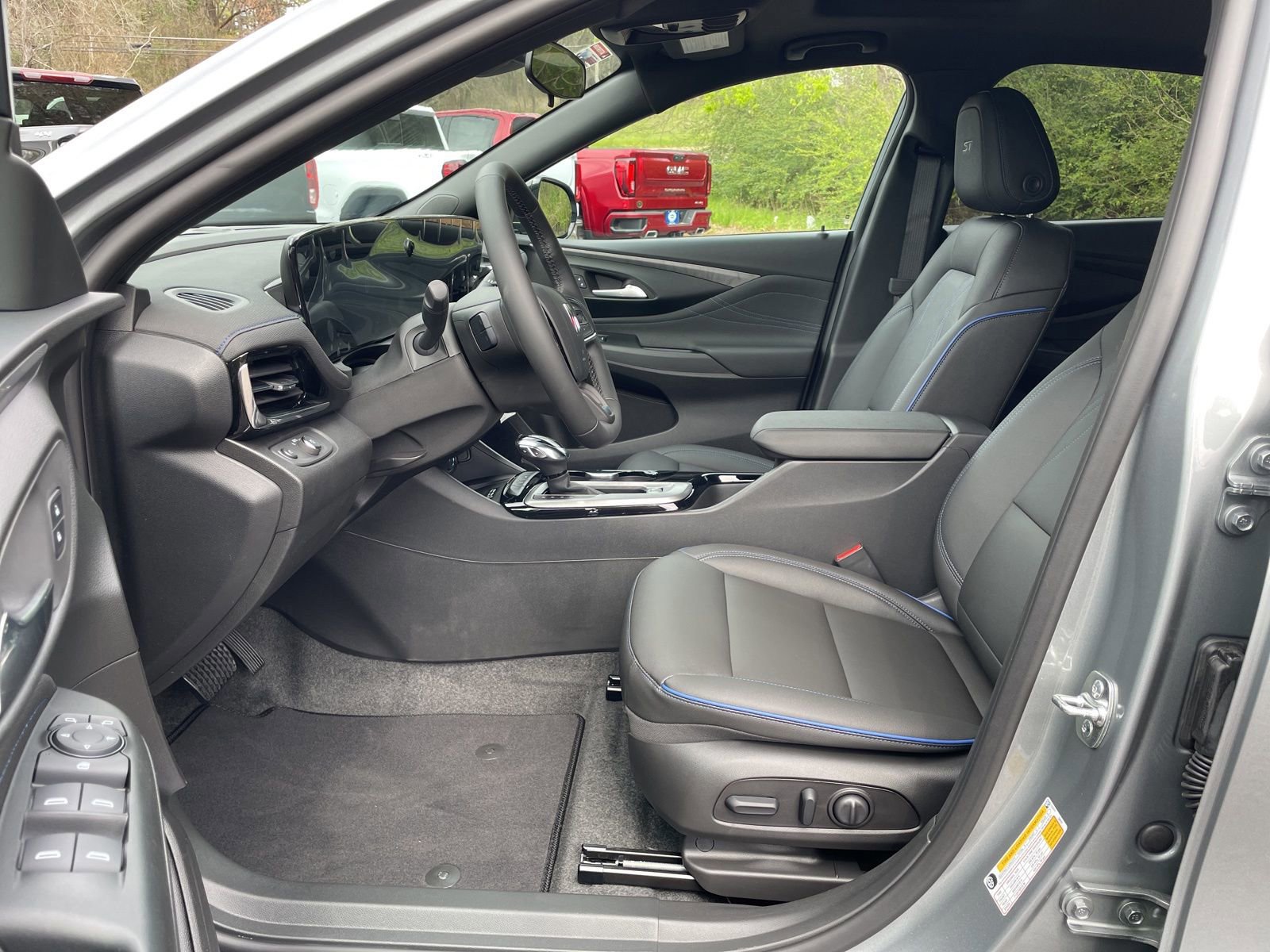 New 2026 Buick Envista Sport Touring w/ Convenience I Package FWD image 11