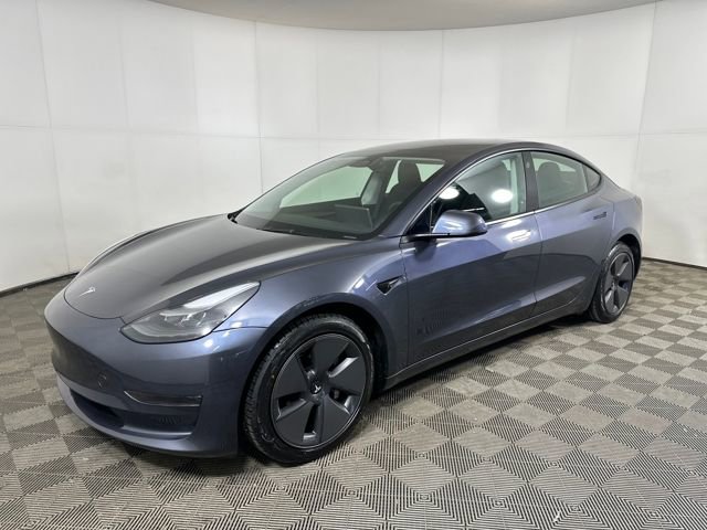Used 2023 Tesla Model 3 Standard Range image 7