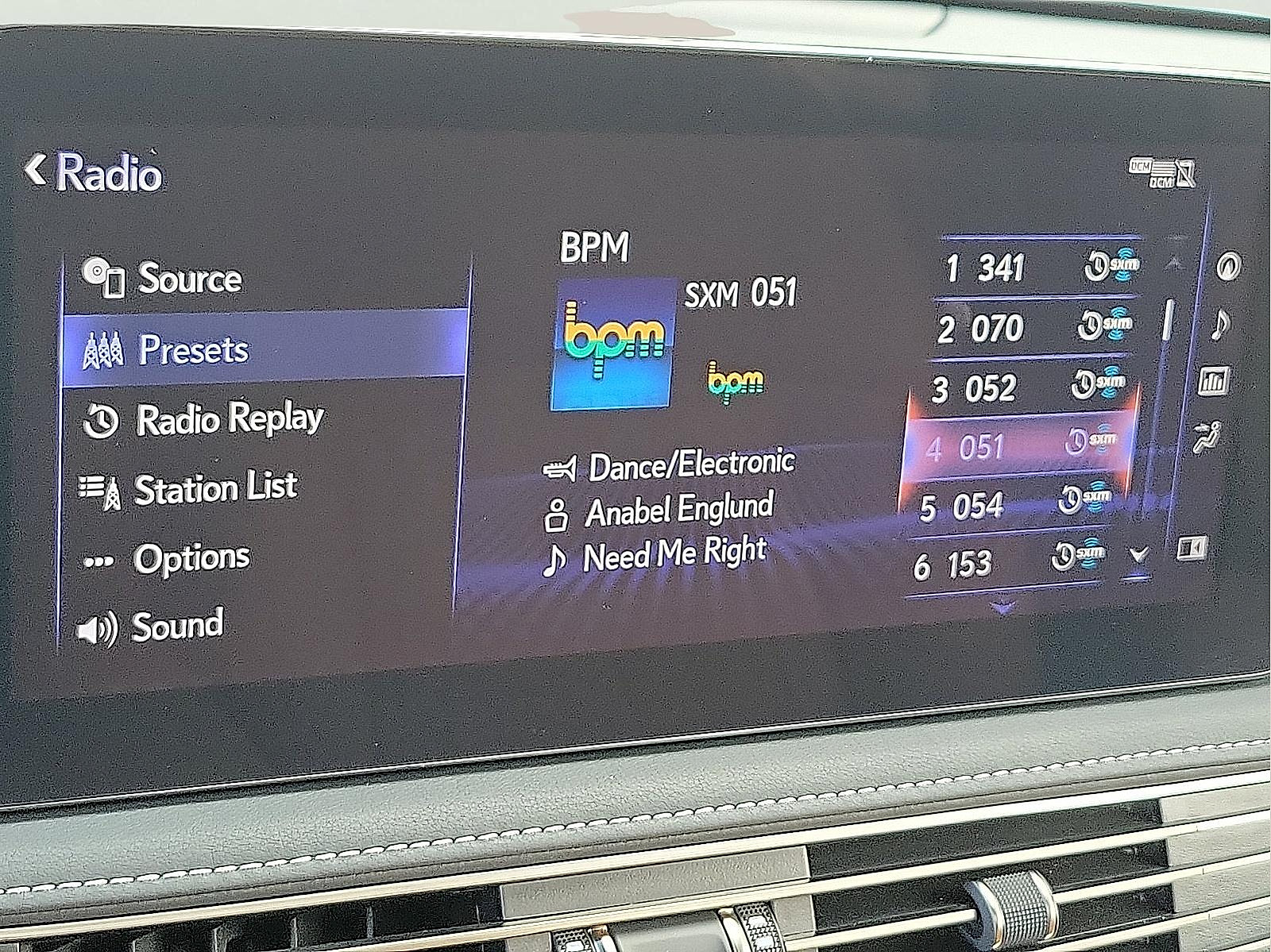 Used 2022 Lexus LS 500 AWD w/ Luxury Package image 8