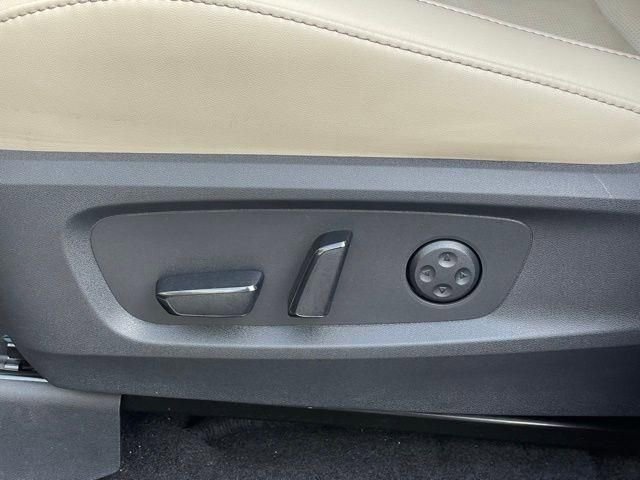 Used 2023 INFINITI QX60 Luxe w/ Cargo Package AWD/4WD image 12