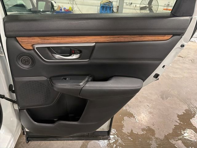 Used 2020 Honda CR-V Touring image 15
