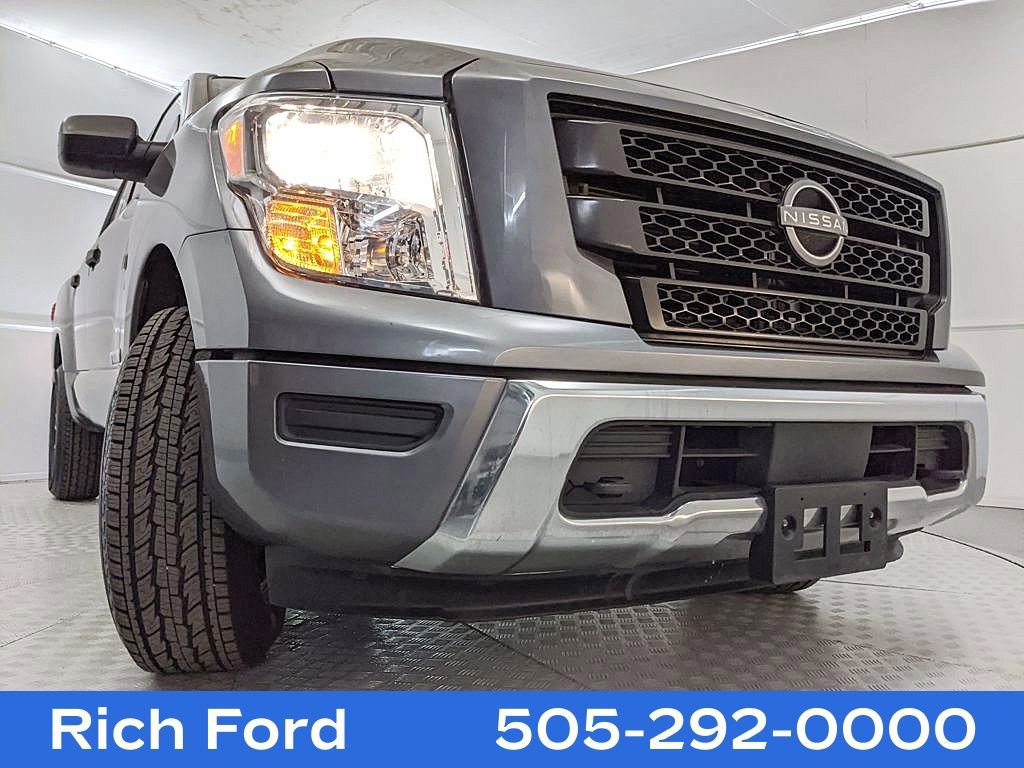 Used 2024 Nissan Titan SV image 21