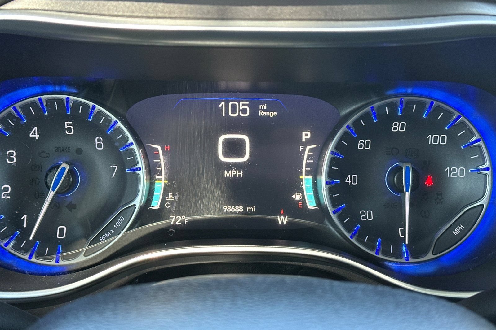 Used 2018 Chrysler Pacifica Limited FWD image 26