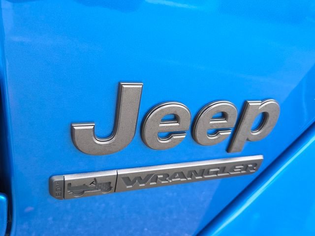 Used 2021 Jeep Wrangler Sport AWD/4WD image 16