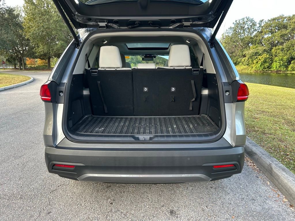 Certified 2025 Toyota Grand Highlander AWD image 10