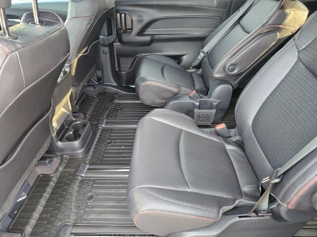 Certified 2025 Toyota Sienna XSE w/ XSE Plus Package AWD/4WD image 15