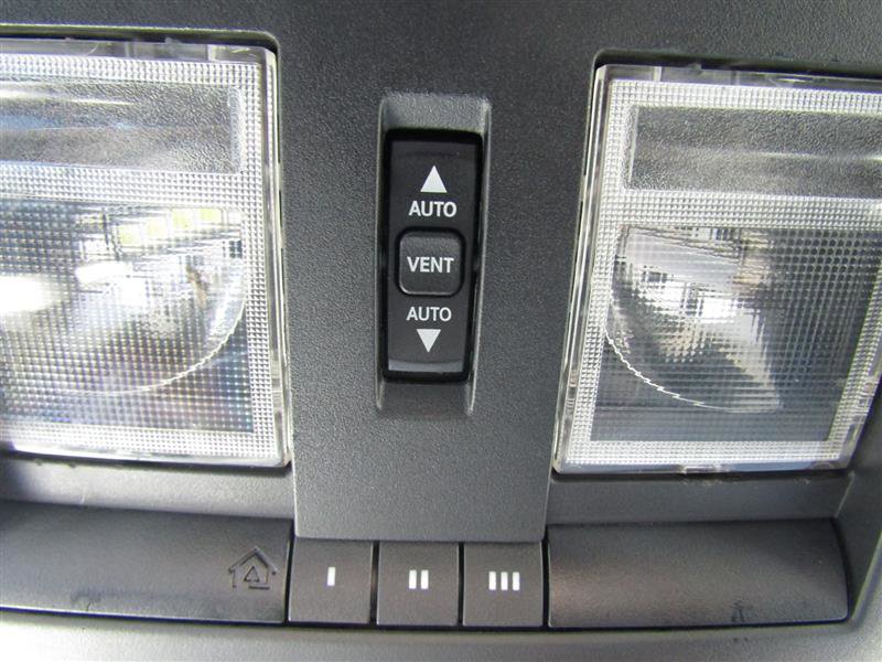 Used 2015 Dodge Challenger SXT Plus w/ Driver Convenience Group image 25