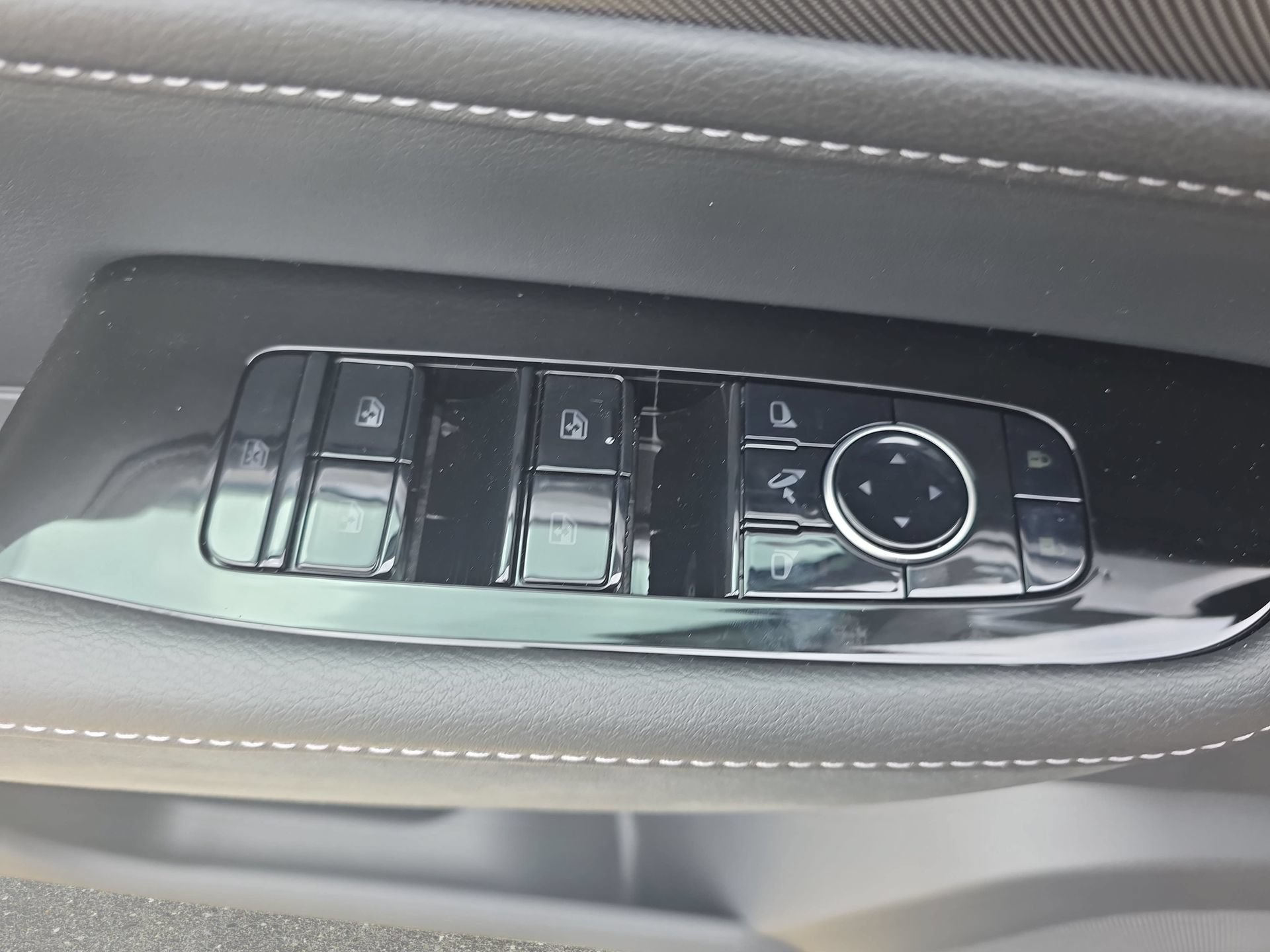 Used 2026 INFINITI QX80 Luxe AWD/4WD image 27