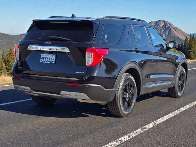 Used 2024 Ford Explorer XLT w/ Equipment Group 202A image 7